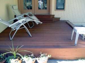wood-deck-2-staining-after
