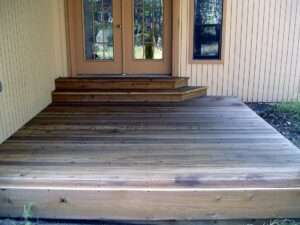wood-deck-2-staining-before