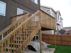 wood-deck-3-staining-before